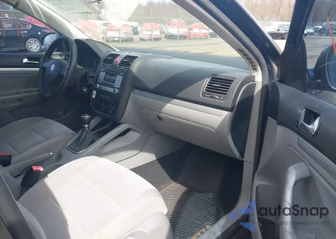 2009 Volkswagen Jetta S z USA, uszkodzony, nr VIN 3VWJM71K39M012460